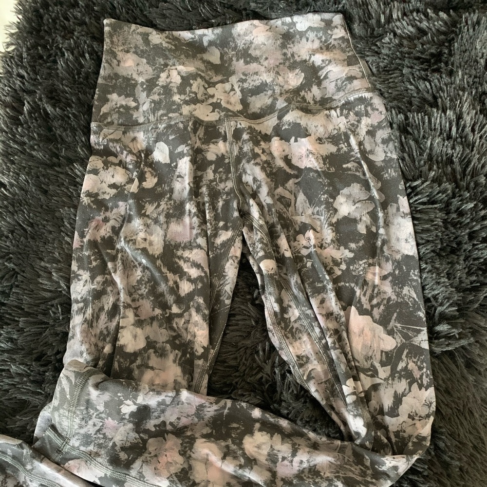 Lululemon Align 25”
